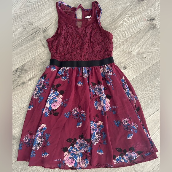 Xhilaration Dresses & Skirts - Xhilaration Size Medium Dress For Women